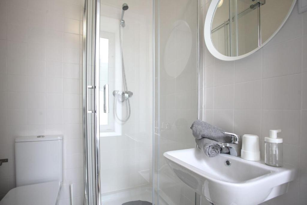 Place Of Moments Urban-Suites Ponta Delgada  Phòng bức ảnh