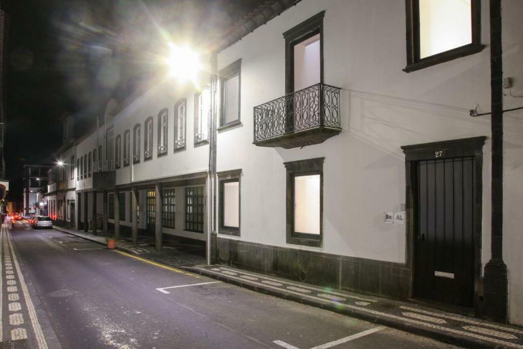 Place Of Moments Urban-Suites Ponta Delgada  Ngoại thất bức ảnh